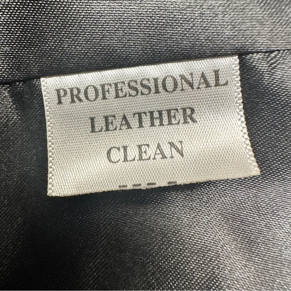 JESSICA LONDON Leather “Buttery Soft” Black Cropped Jacket Size 18 - Picture 10 of 10